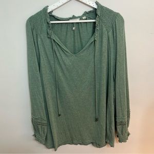 FATFACE long sleeve green tie front with smocking